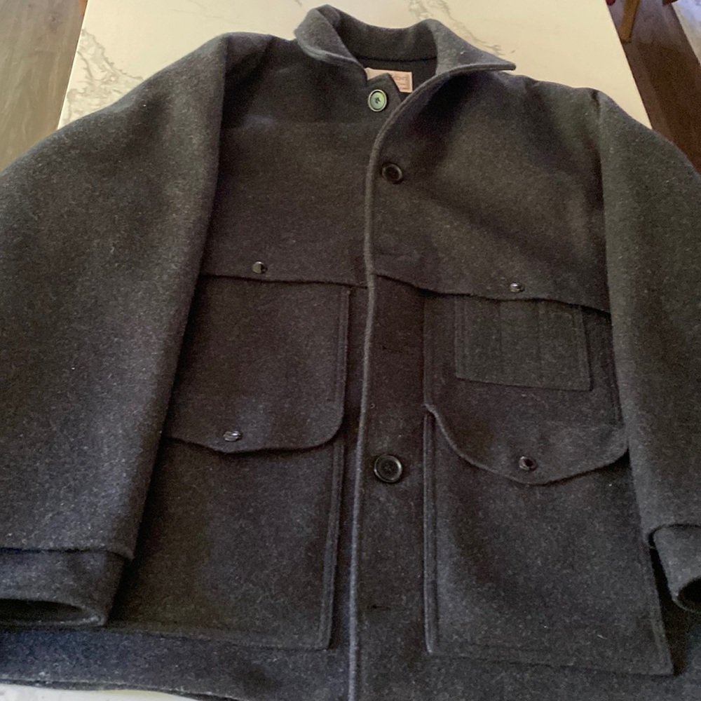Filson double mackinaw cruiser. Gently used. Great shape.